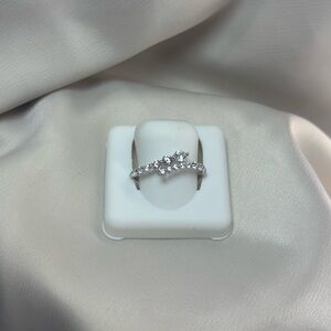 Elegant Silver Women's Ring